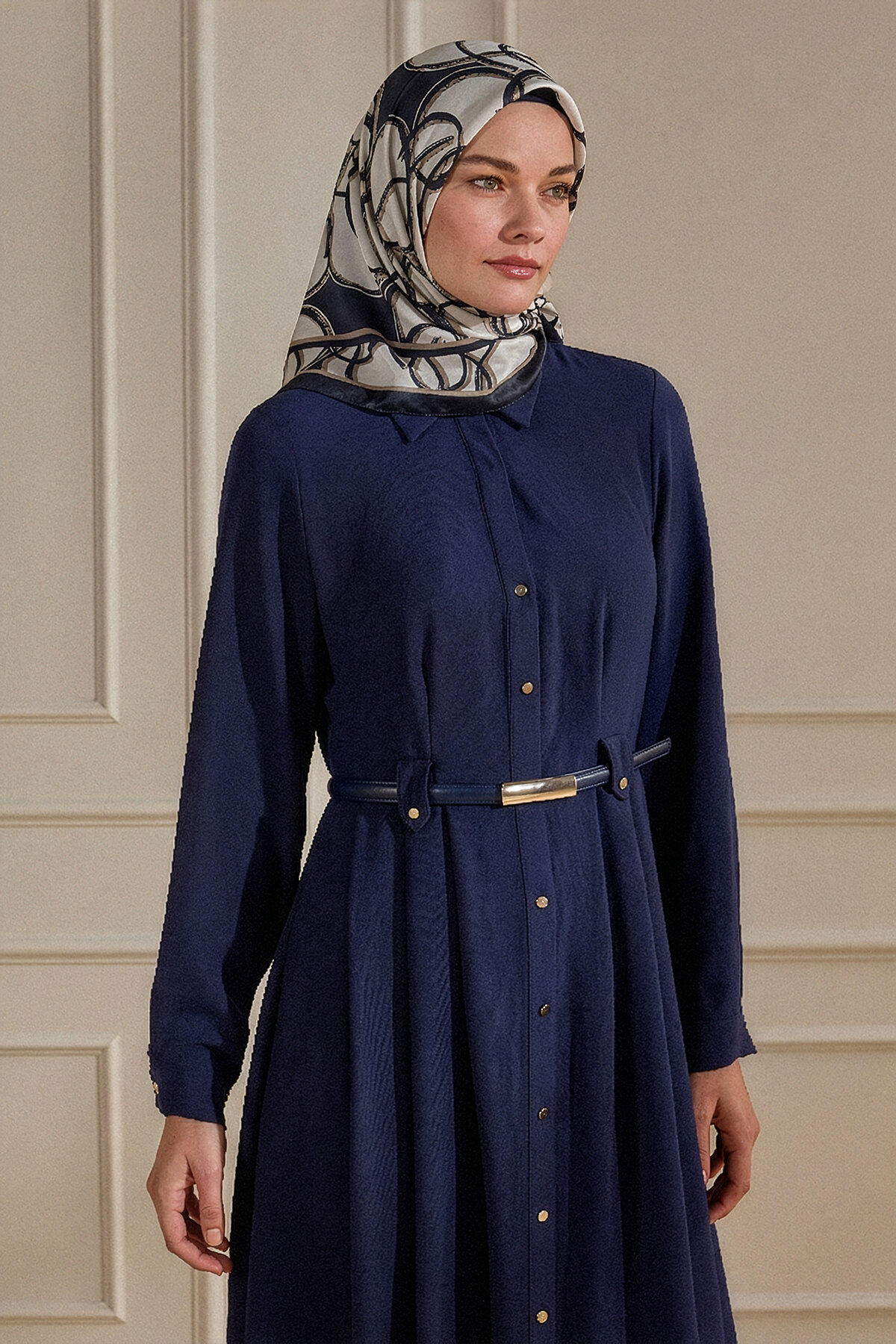 Lacivert Çember Dansı Desen Kristal Eşarp