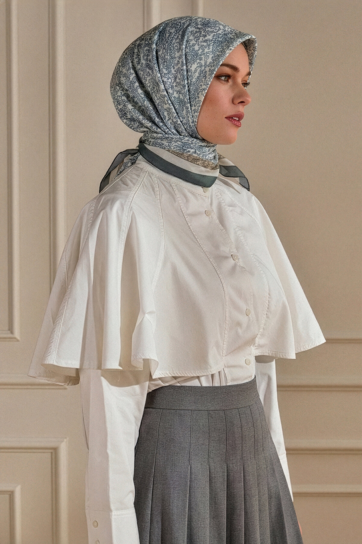 Gri Asalet Motifi Desen Kristal Eşarp