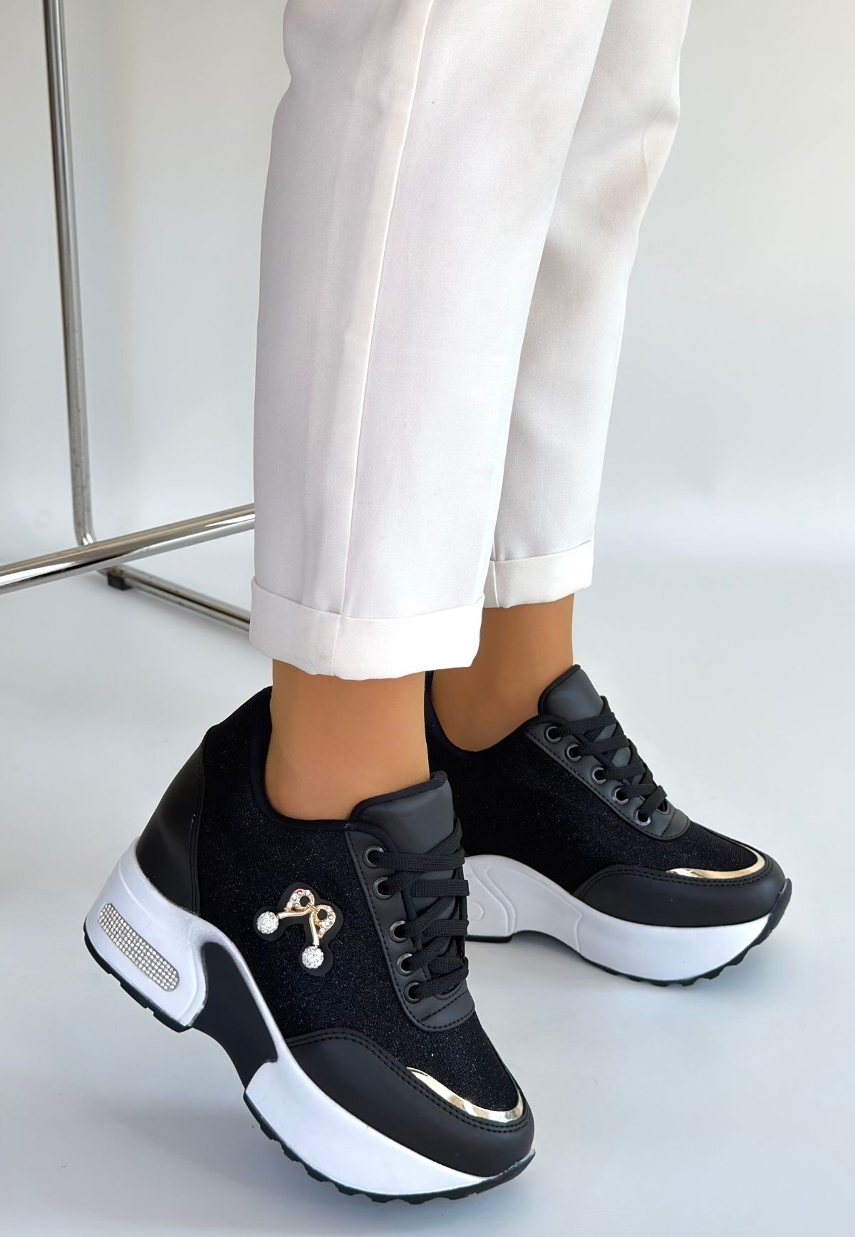 Wody Siyah Cilt Simli Bağcıklı Spor Ayakkabı