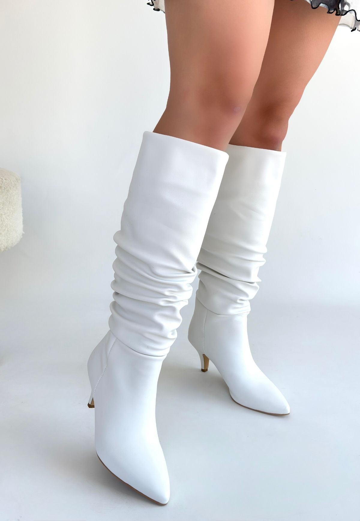 Zelya Beyaz Cilt Topuklu Çizme
