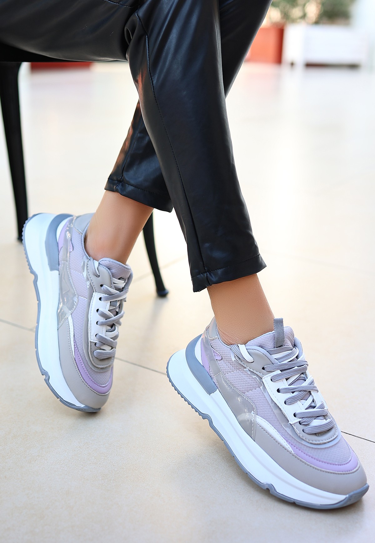 Aleh Gri Cilt Bağcıklı Spor Ayakkabı