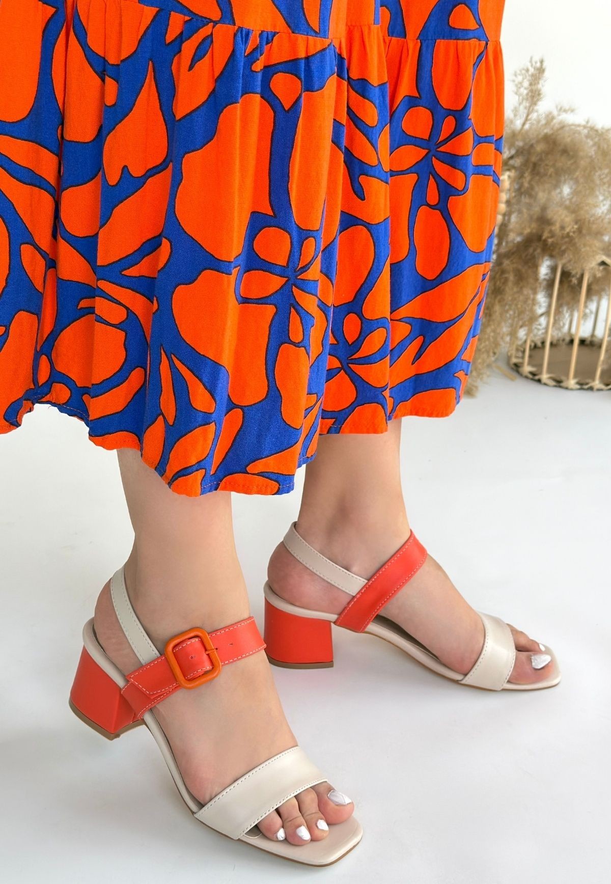 Year Bej Cilt Turuncu Detaylı Turuncu Topuklu Topuklu Ayakkabı