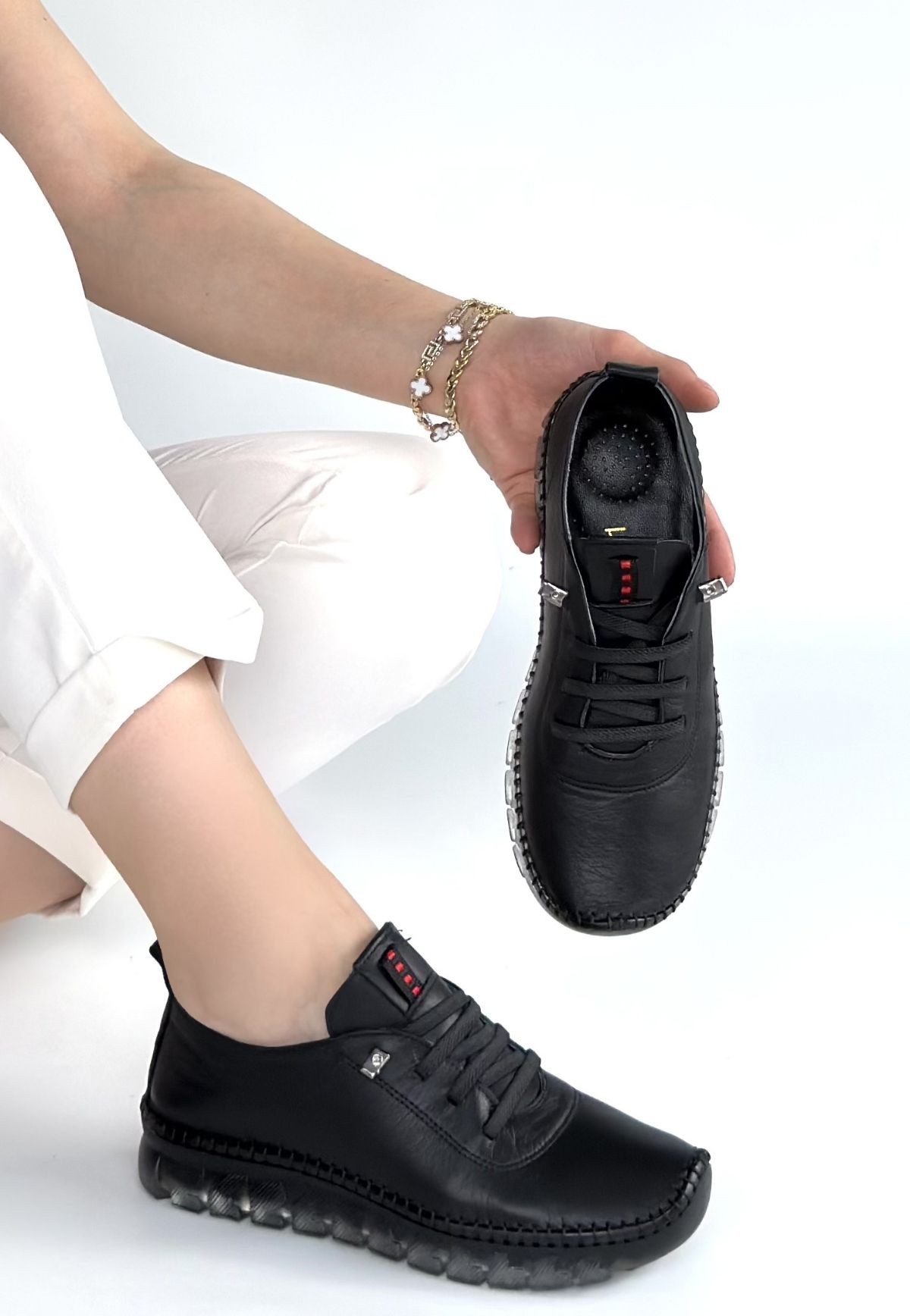 Jiten Siyah Deri Bağcıklı Spor Ayakkabı