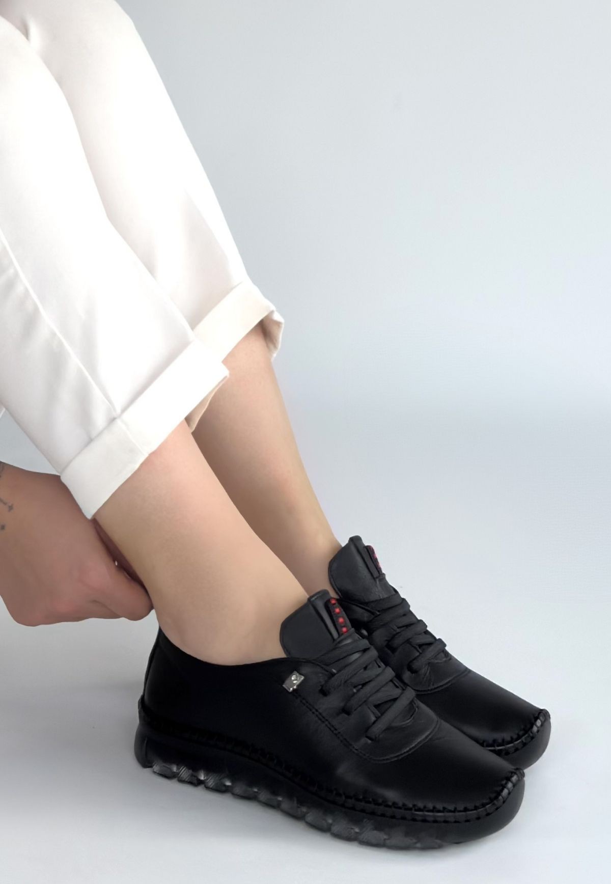 Jiten Siyah Deri Bağcıklı Spor Ayakkabı