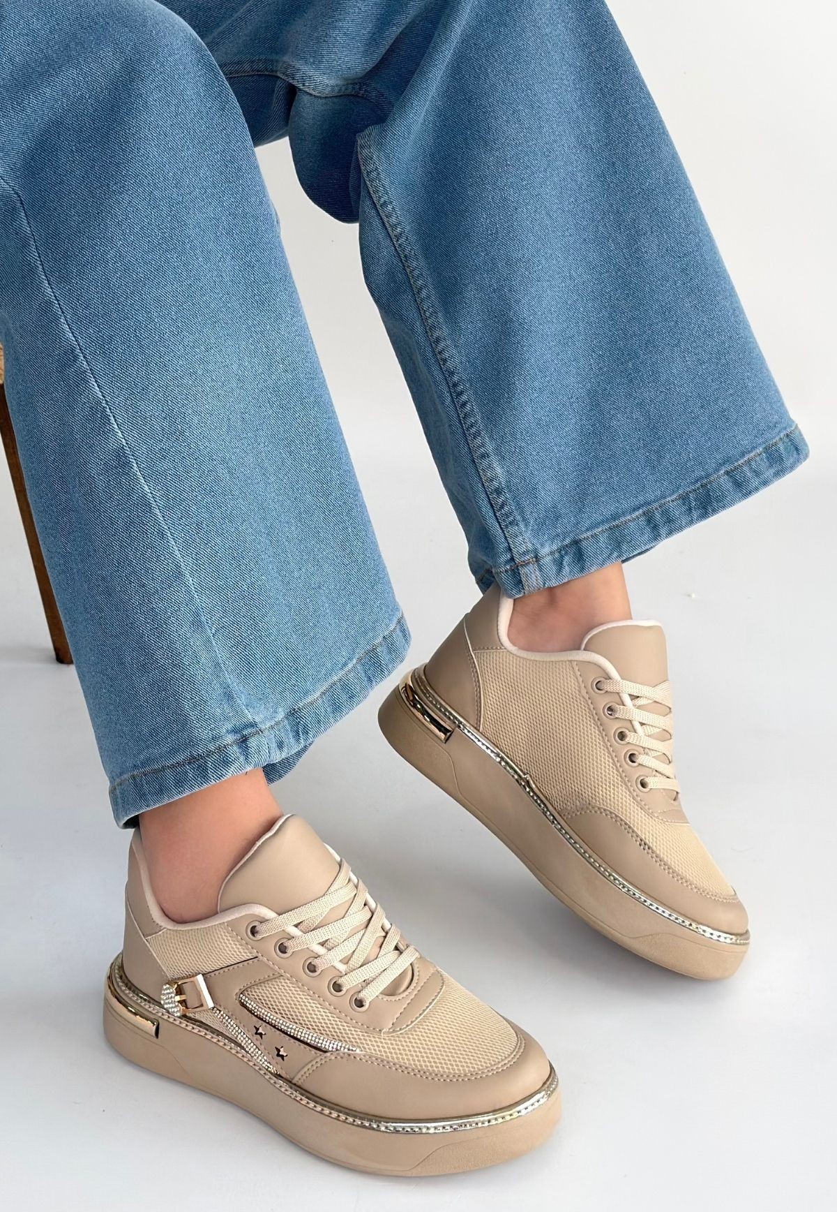 Junda Bej Cilt Bağcıklı Spor Ayakkabı