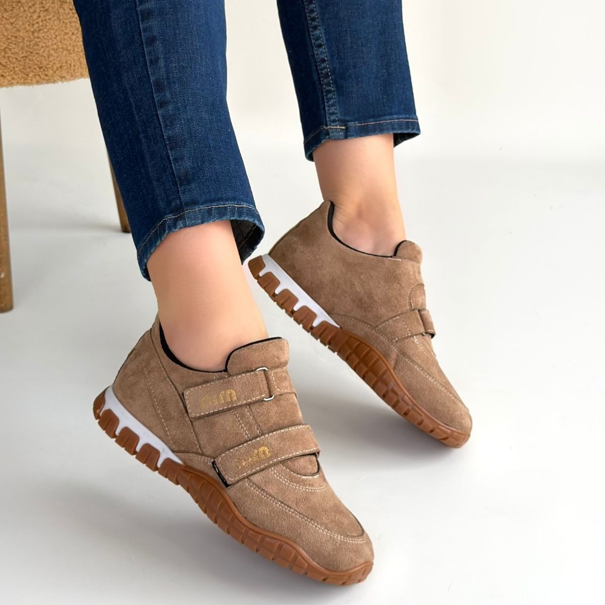 Tunga Bej Süet Cırt Cırtlı Spor Ayakkabı